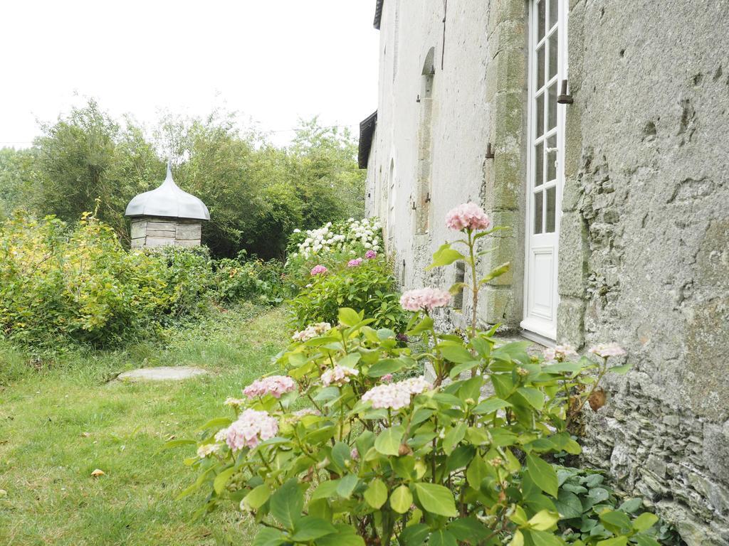 Les Grands-Aulnais Bed & Breakfast Cossé-le-Vivien Eksteriør bilde