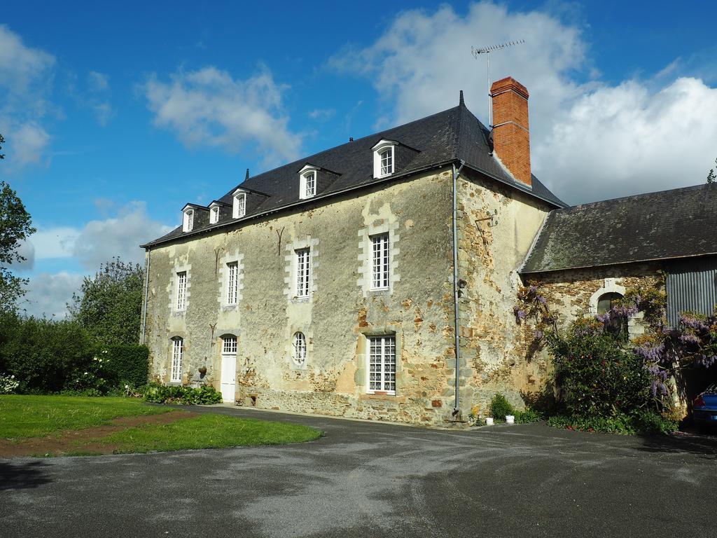 Les Grands-Aulnais Bed & Breakfast Cossé-le-Vivien Eksteriør bilde